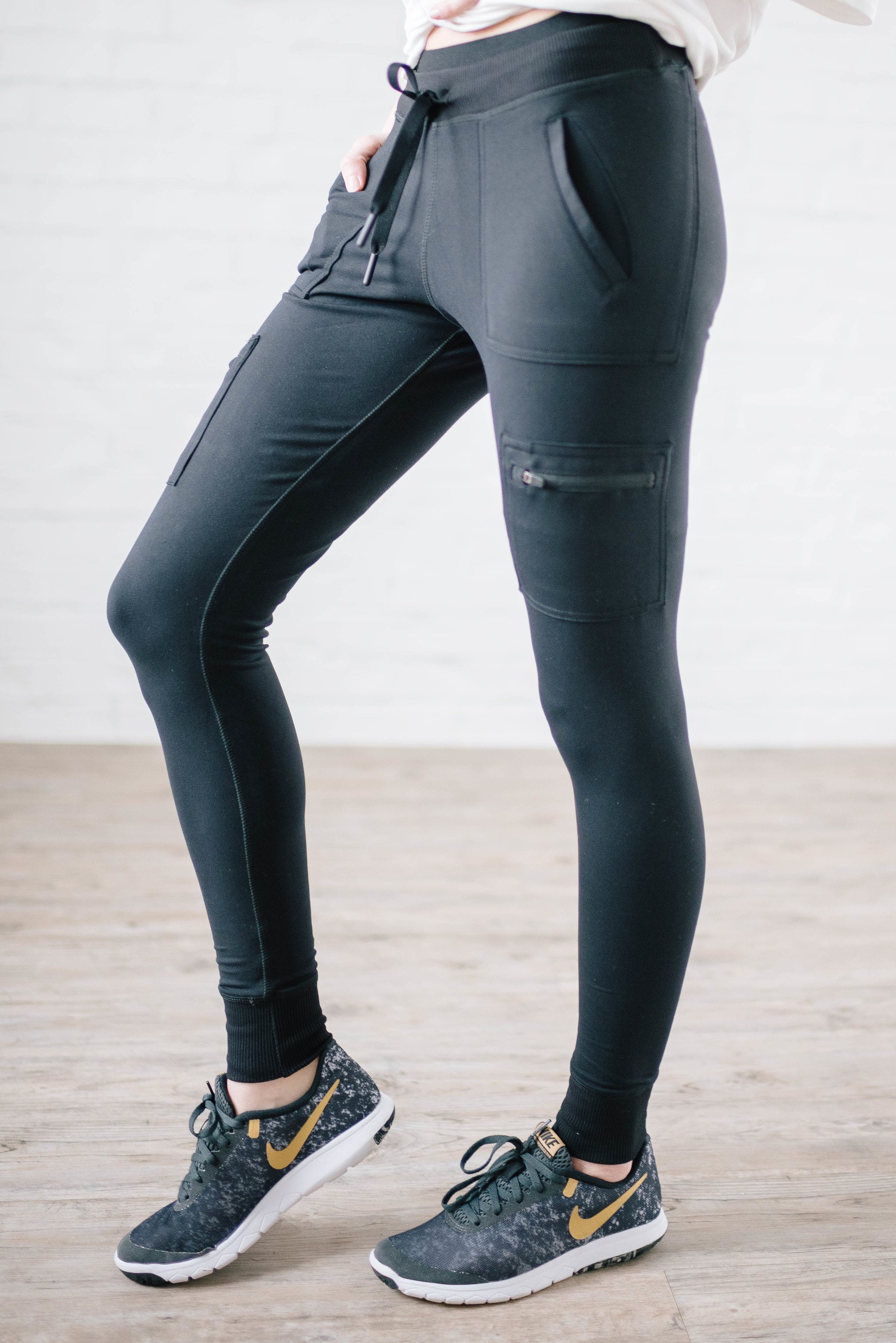 Work It Cargo Joggers in Black